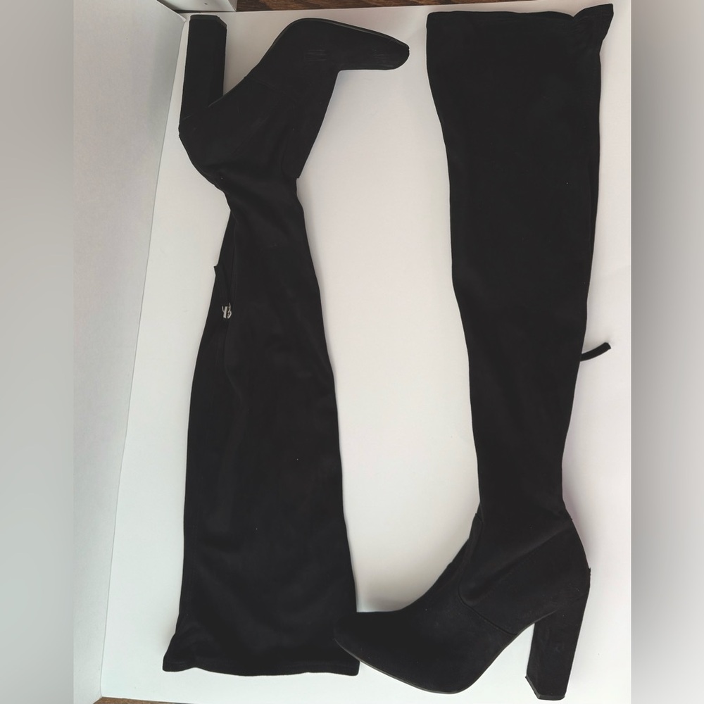 Steve Madden “emotions” over the knee boot size 8.5